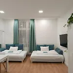 Πανσιόν Ruyi -csaladi Haz 4*