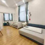 Ruyi -csaladi Haz 4* Σόπρον