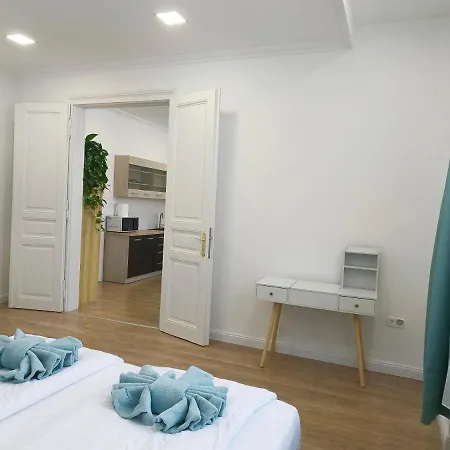 Ruyi -csaladi Haz Pensionat Sopron
