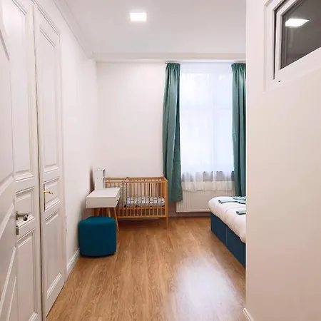 Pensionat Ruyi -csaladi Haz 4*