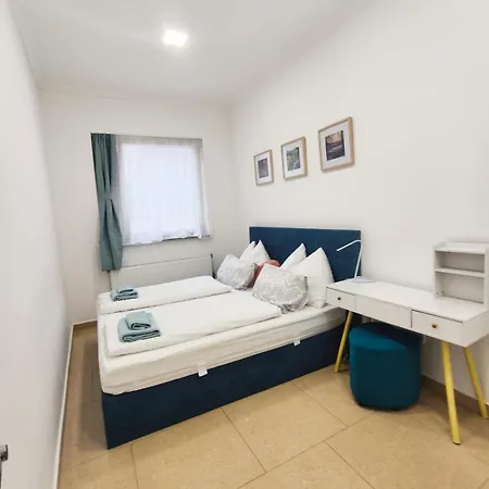Ruyi Guest house *