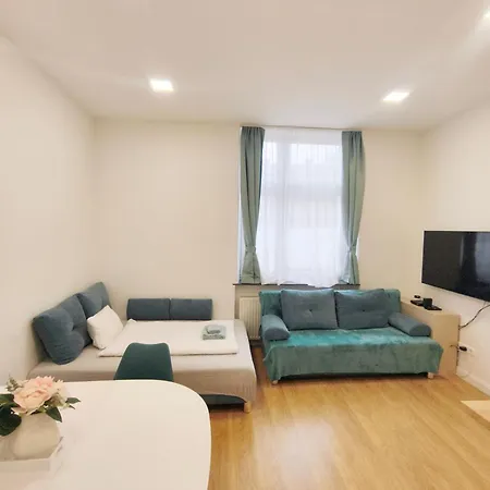 Ruyi -csaladi Haz Pensionat Sopron