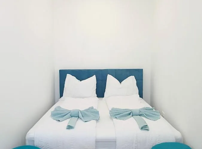 Ruyi -csaladi Haz 3* Sopron